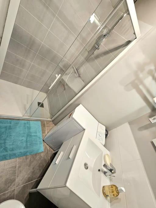 Le Calme A Deux Pas Du Port De Sete Apartment Екстериор снимка