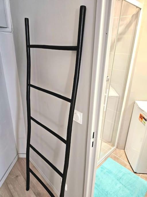Le Calme A Deux Pas Du Port De Sete Apartment Екстериор снимка